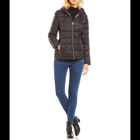LAST CALL‼️Michael Kors Packable Down Jacket - Picture 3 of 7